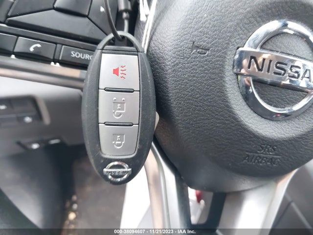 38094607 :رقم المزاد ، 3N1CP5BV2ML532134 vin ، 2021 Nissan Kicks S Xtronic Cvt مزاد بيع