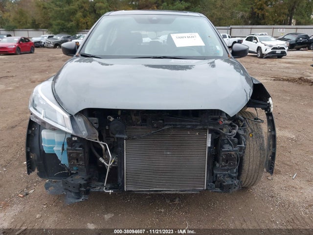 38094607 :رقم المزاد ، 3N1CP5BV2ML532134 vin ، 2021 Nissan Kicks S Xtronic Cvt مزاد بيع