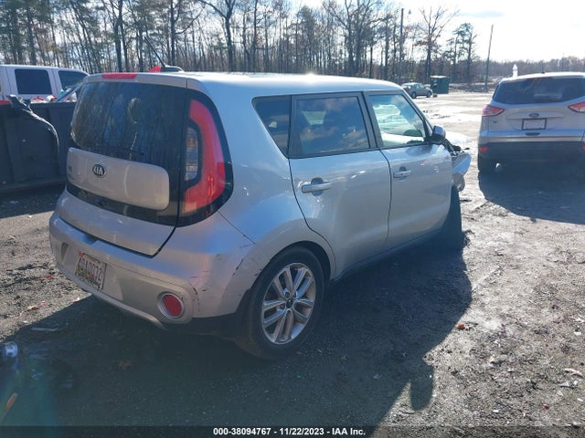 KIA SOUL + 2017 KNDJP3A59H7458411 Image 4