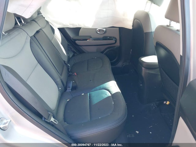 KIA SOUL + 2017 KNDJP3A59H7458411 Image 8