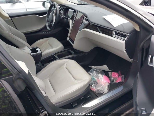 5YJSA1E15GF176955 Tesla Model S 70 Kwh