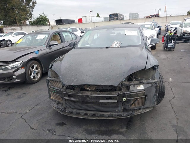 5YJSA1E15GF176955 Tesla Model S 70 Kwh