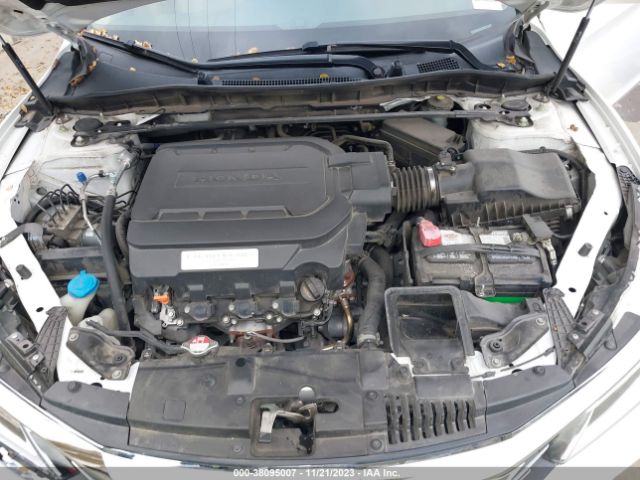 1HGCR3F90HA007161 Honda Accord Touring V6