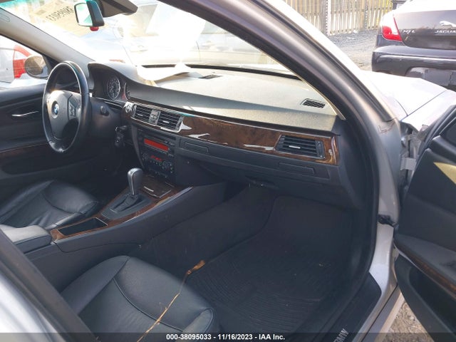2006 BMW 330XI VIN: WBAVD33556KV65244