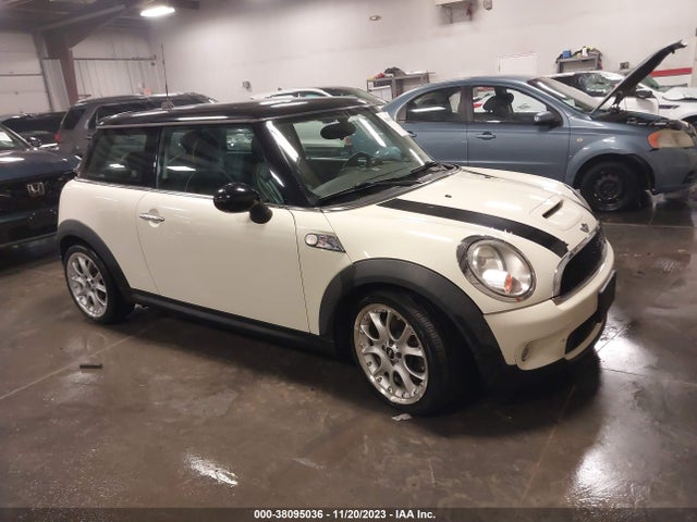 2008 MINI COOPER S WMWMF73598TT91432 Photo 0