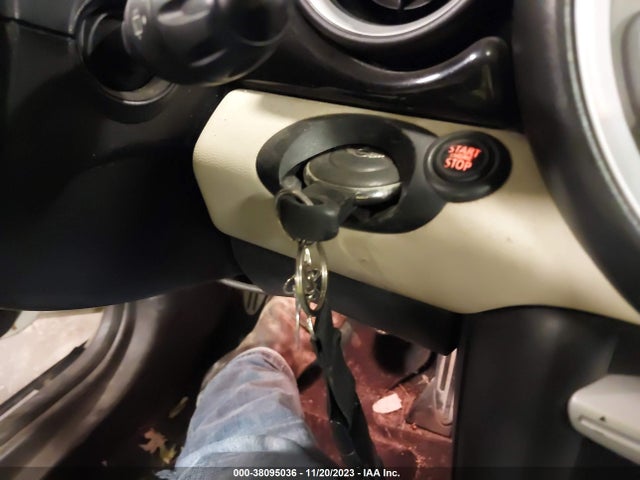 2008 MINI COOPER S WMWMF73598TT91432 Photo 10