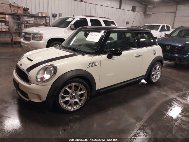 2008 MINI COOPER S WMWMF73598TT91432 Photo 1