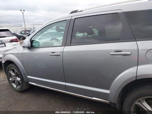 Dodge Journey Crossroad 2018 3C4PDCGG9JT156582 Image 15