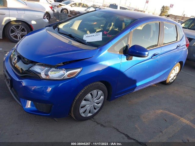 Honda FIT LX 2015 3HGGK5H52FM766003 Image 2