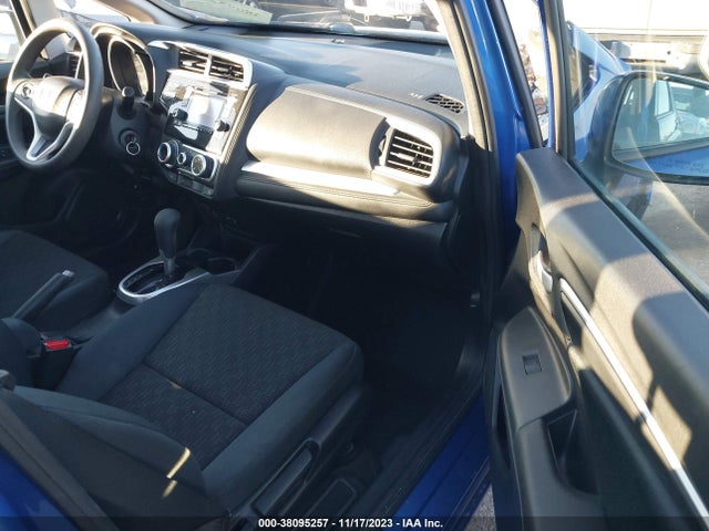 Honda FIT LX 2015 3HGGK5H52FM766003 Image 5