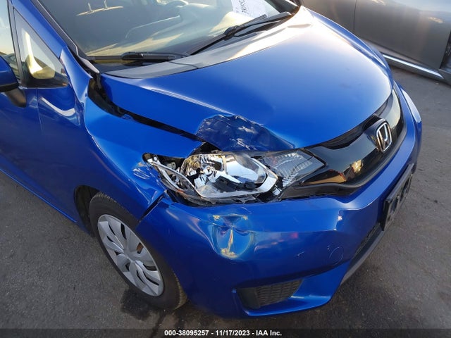 Honda FIT LX 2015 3HGGK5H52FM766003 Image 6