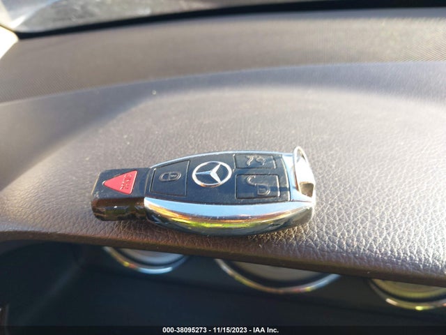 2013 MERCEDES-BENZ GLK 350 VIN: WDCGG8JB6DG077827