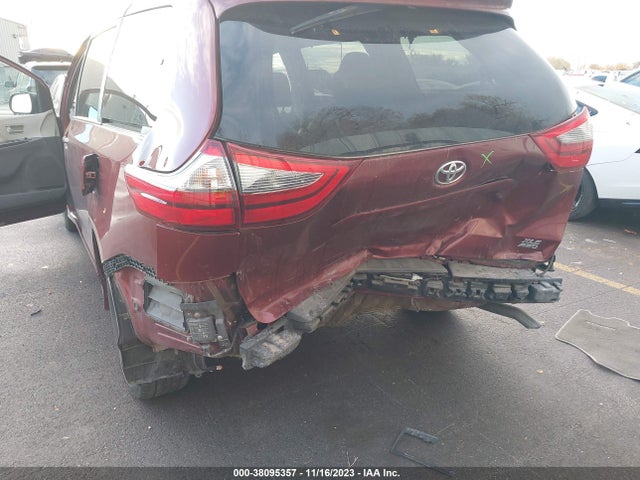 2020 TOYOTA SIENNA XLE VIN: 5TDDZ3DC4LS229974
