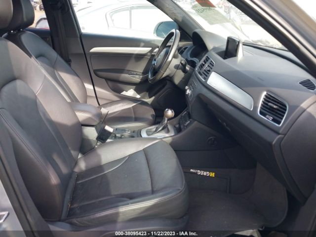 WA1EFCFS1GR014276 Audi Q3 2.0t Premium Plus