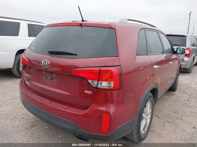 KIA SORENTO LX 2015 5XYKT4A69FG599767 Image 4