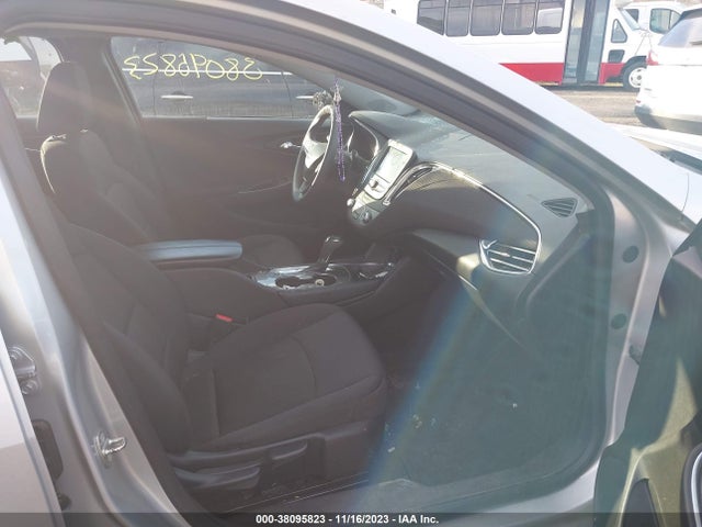 Chevrolet MALIBU LT 2018 1G1ZD5ST1JF210355 Image 5