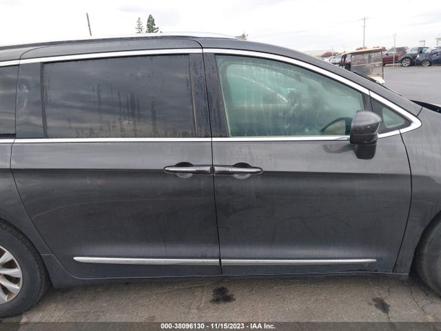 Chrysler Pacifica Touring L 2019 2C4RC1BG9KR657564 Image 13
