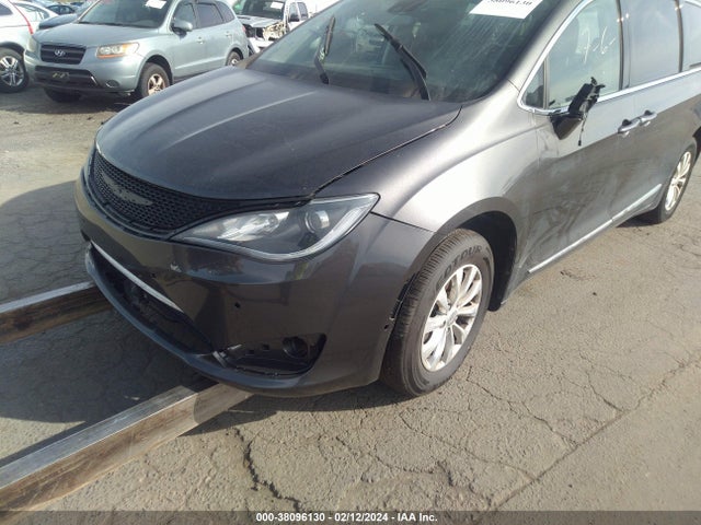 Chrysler Pacifica Touring L 2019 2C4RC1BG9KR657564 Image 6