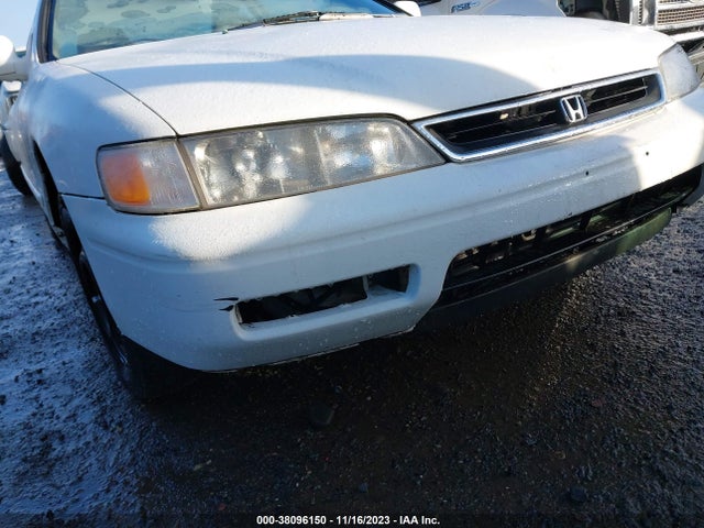 1995 HONDA ACCORD EX VIN: 1HGCD7257SA037595