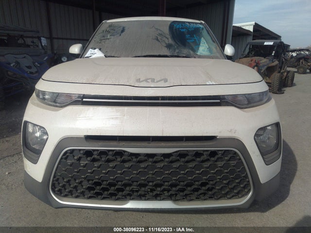 KIA SOUL LX 2022 KNDJ23AU8N7161664 Image 12