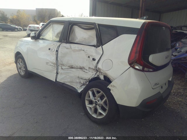 KIA SOUL LX 2022 KNDJ23AU8N7161664 Image 3