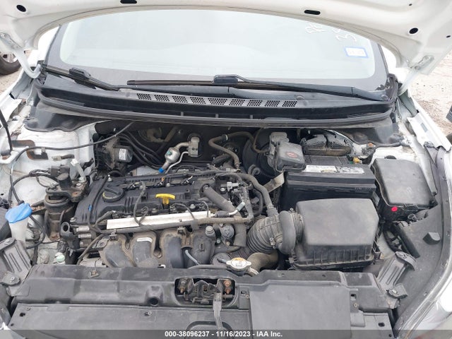 Hyundai ELANTRA SE 2016 5NPDH4AE7GH685039 Image 10