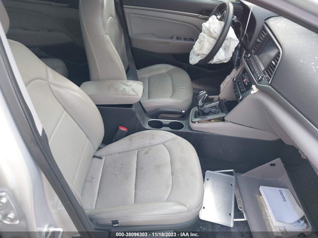 2018 HYUNDAI ELANTRA SEL VIN: 5NPD84LF7JH368150