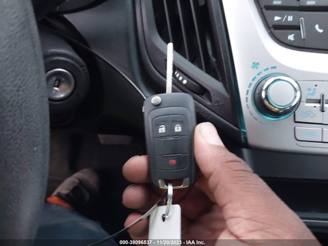 Chevrolet EQUINOX LS 2017 2GNALBEK7H1554421 Image 11