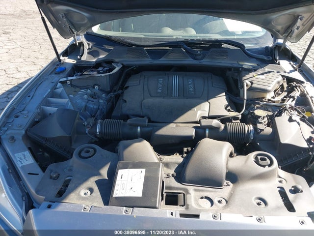 2011 JAGUAR XJ SAJWA2GB0BLV09714 Photo 9