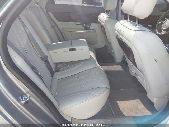 2011 JAGUAR XJ SAJWA2GB0BLV09714 Photo 7