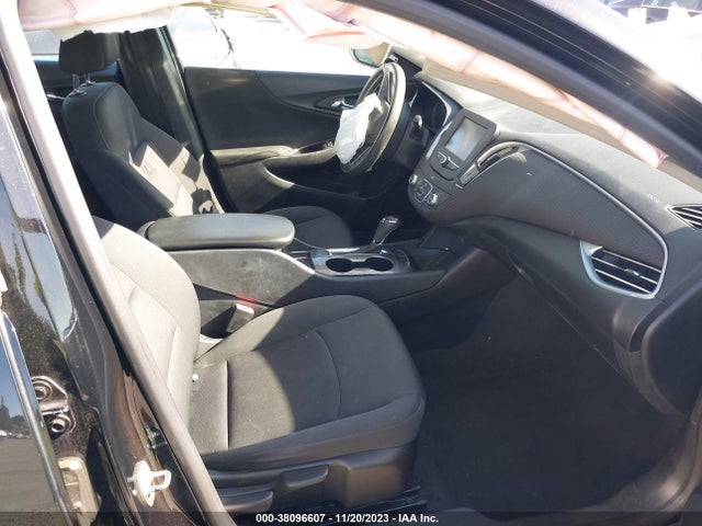 Chevrolet Malibu 1fl 2018 1G1ZC5ST8JF132529 Image 5