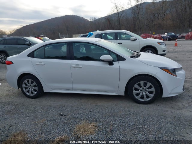 Toyota COROLLA LE 2022 5YFEPMAE8NP277253 Image 13