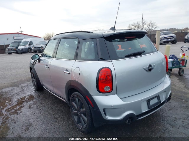 2015 MINI COUNTRYMAN WMWZC5C5XFWP46168 Photo 2