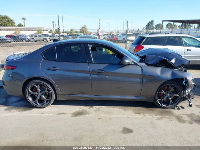 ZARFAMBN0L7630898 Alfa Romeo Giulia Ti Sport Rwd