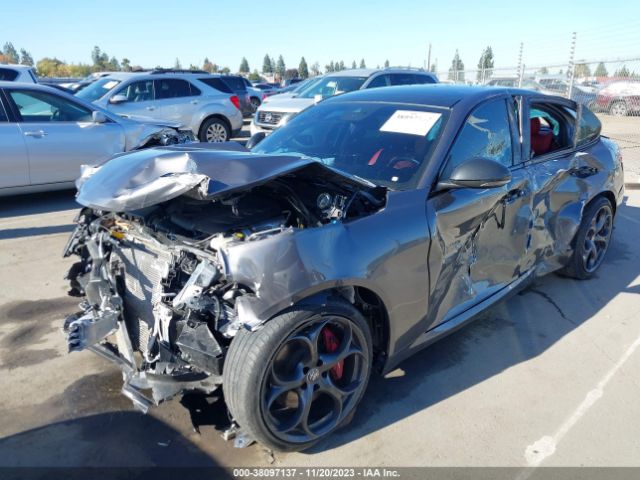 ZARFAMBN0L7630898 Alfa Romeo Giulia Ti Sport Rwd