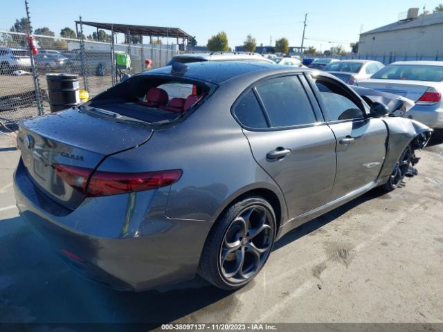 ZARFAMBN0L7630898 Alfa Romeo Giulia Ti Sport Rwd