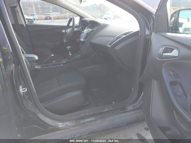 2018 FORD FOCUS SE VIN: 1FADP3FE6JL291143