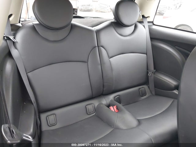 2012 MINI COOPER WMWSU3C55CT542636 Photo 7