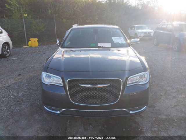 2C3CCAKG3KH566399 Chrysler 300 Limited Awd