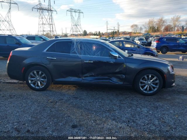 2C3CCAKG3KH566399 Chrysler 300 Limited Awd