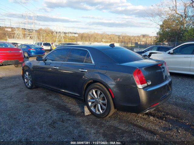 2C3CCAKG3KH566399 Chrysler 300 Limited Awd