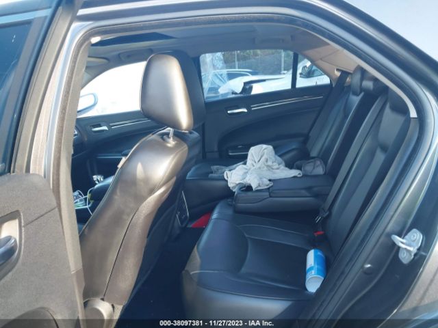 2C3CCAKG3KH566399 Chrysler 300 Limited Awd