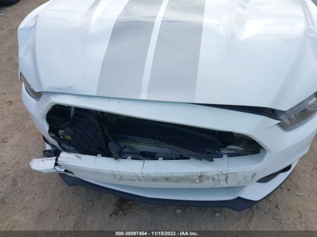 1FA6P8AM1G5208588 Ford Mustang V6