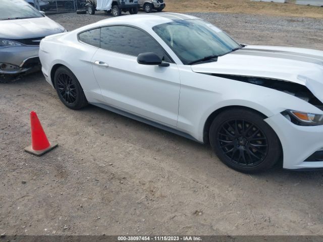 1FA6P8AM1G5208588 Ford Mustang V6
