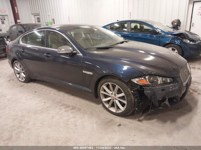 2015 JAGUAR XF SAJWJ0FF9F8U67755 Photo 0