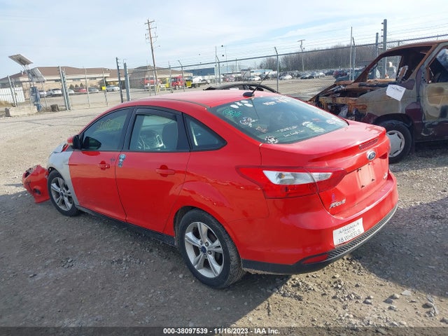 Ford FOCUS SE 2014 1FADP3F21EL404427 Image 3
