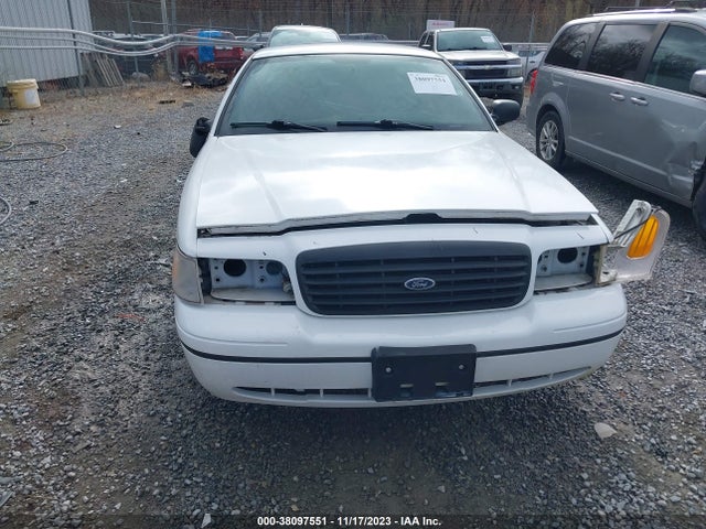 2011 FORD CROWN VICTORIA POLICE VIN: 2FABP7BV8BX112612