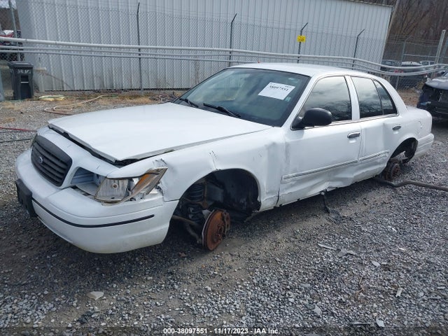 2011 FORD CROWN VICTORIA POLICE VIN: 2FABP7BV8BX112612