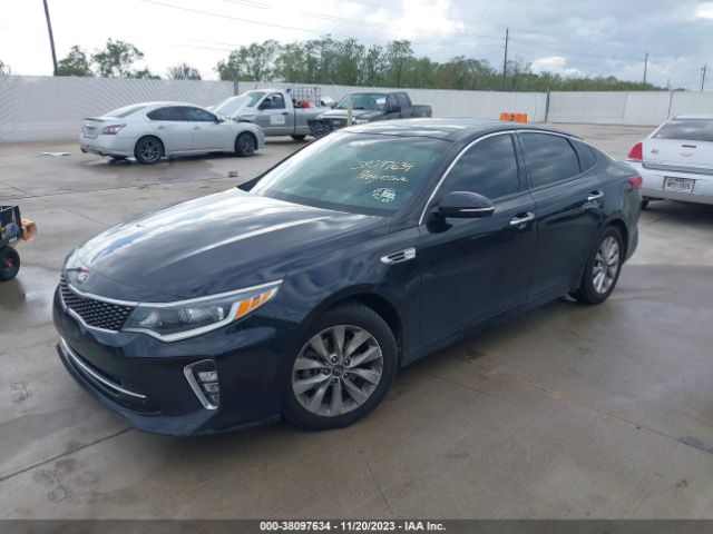 5XXGT4L30JG241172 KIA Optima S