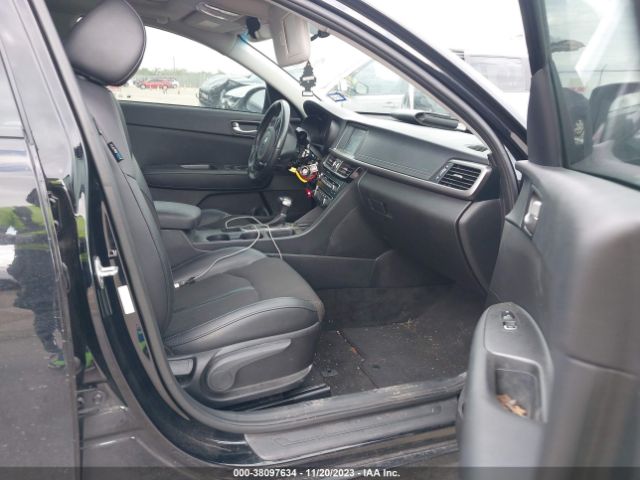 5XXGT4L30JG241172 KIA Optima S